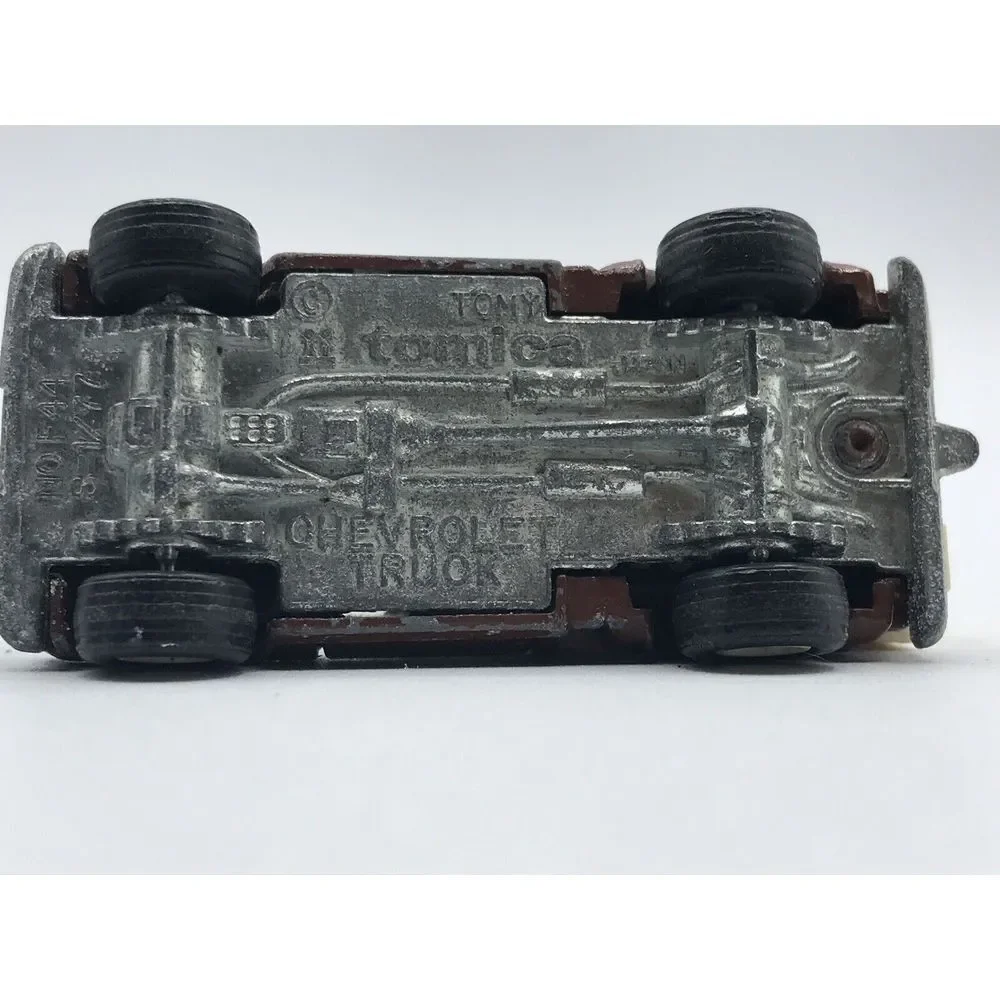 Tomy Tomica #F44 Chevrolet Pickup Truck 4x4 Very Nice! 1:77 Die-Cast Car‎